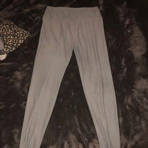 grey leggings from LuLaRoe
